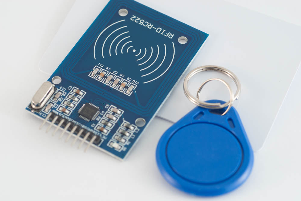 RFID RC522 board and tags image 7