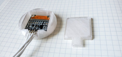 ESP32 Connecting - touch wearable with live data image 9