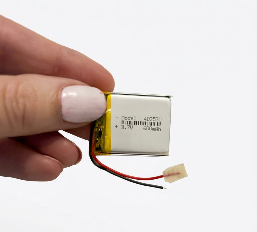 3.7V 600mAh LiPo battery with bare wires, photo 1