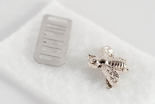 Metal Bee for fabric image 0